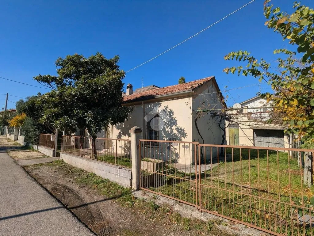 Extérieur - Single-Level Villa with Private Garden in Cervia