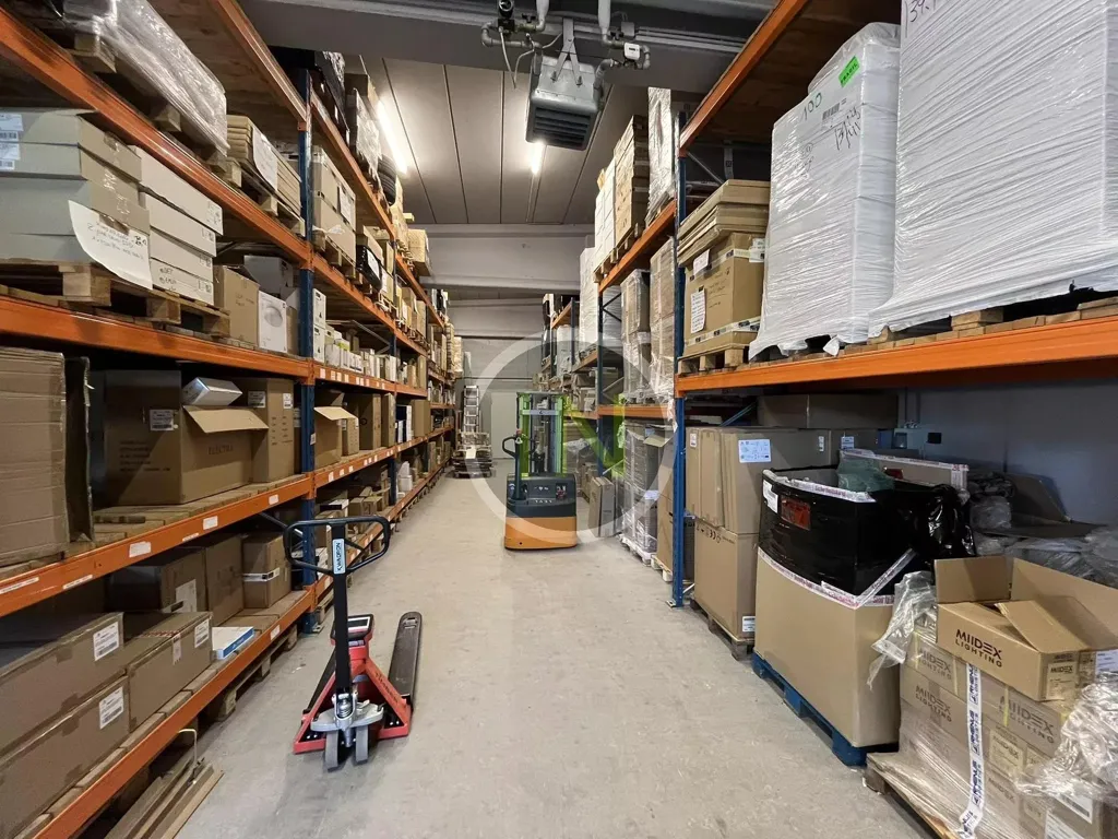 Lavanderia - Office and Warehouse in Bertrange