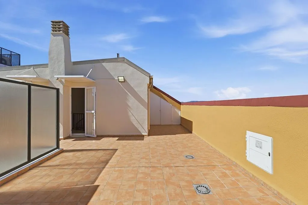 Terrasse - Duplex with Terrace in Catarroja