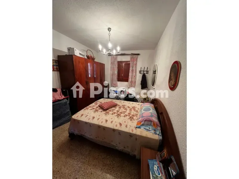Bedrooms - Rustic Chalet with Private Garden in Polígono Campredo