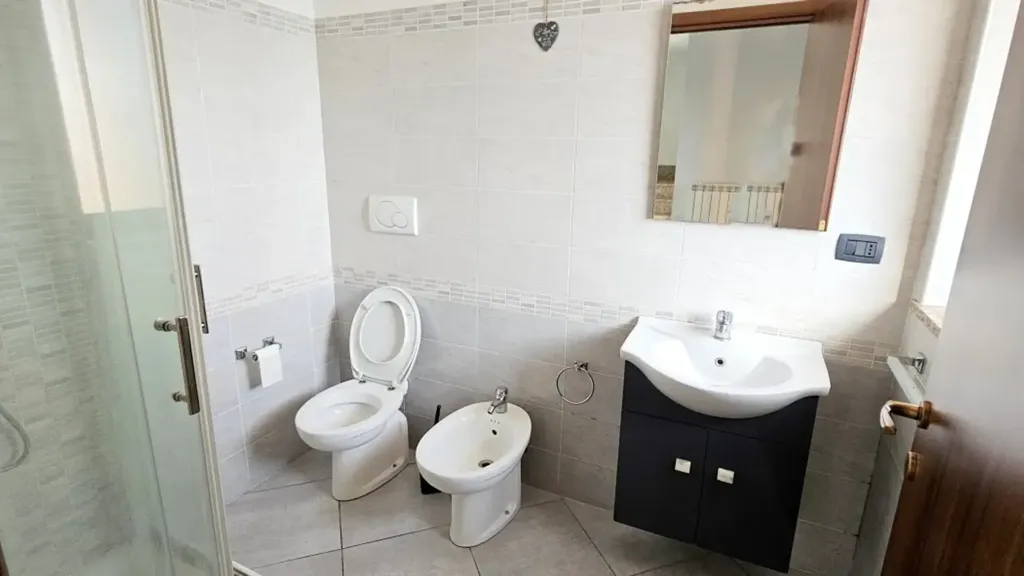 Vannitoad - Detached Villa with Private Garden in Cigliano