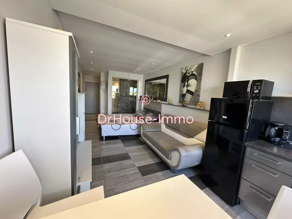 Cuisine - Studio Rénové avec Vue Port à Cap d'Agde
