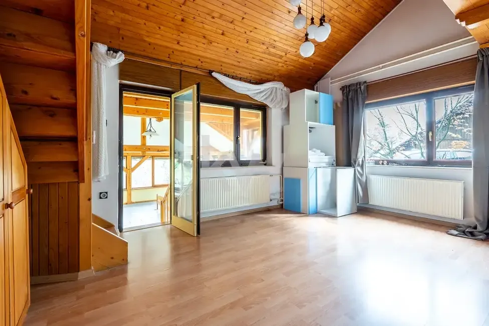 Séjour - Spacious Country House with Garden in Rače