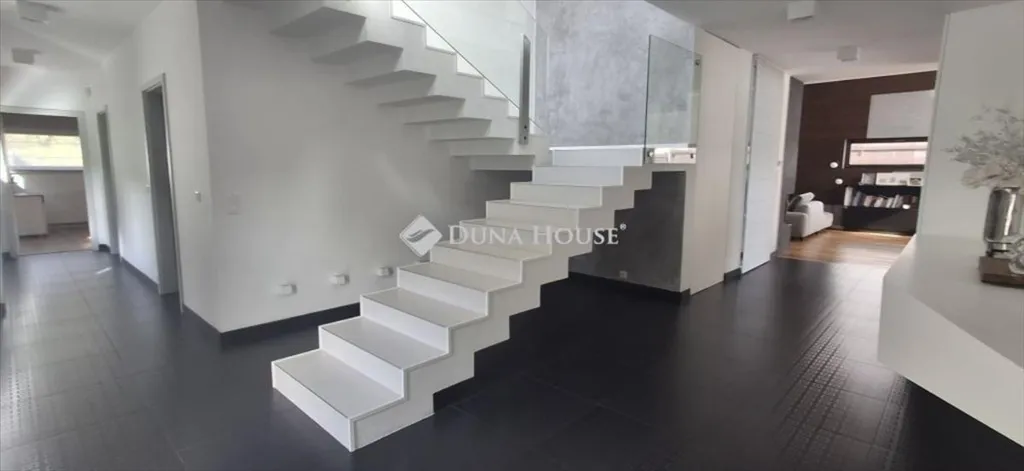 Stanze - Premium House with Mediterranean Panel in Dunaharaszti