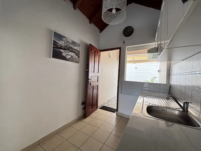 Cucina - Two-Bedroom Flat with Terrace in Petit-Bourg