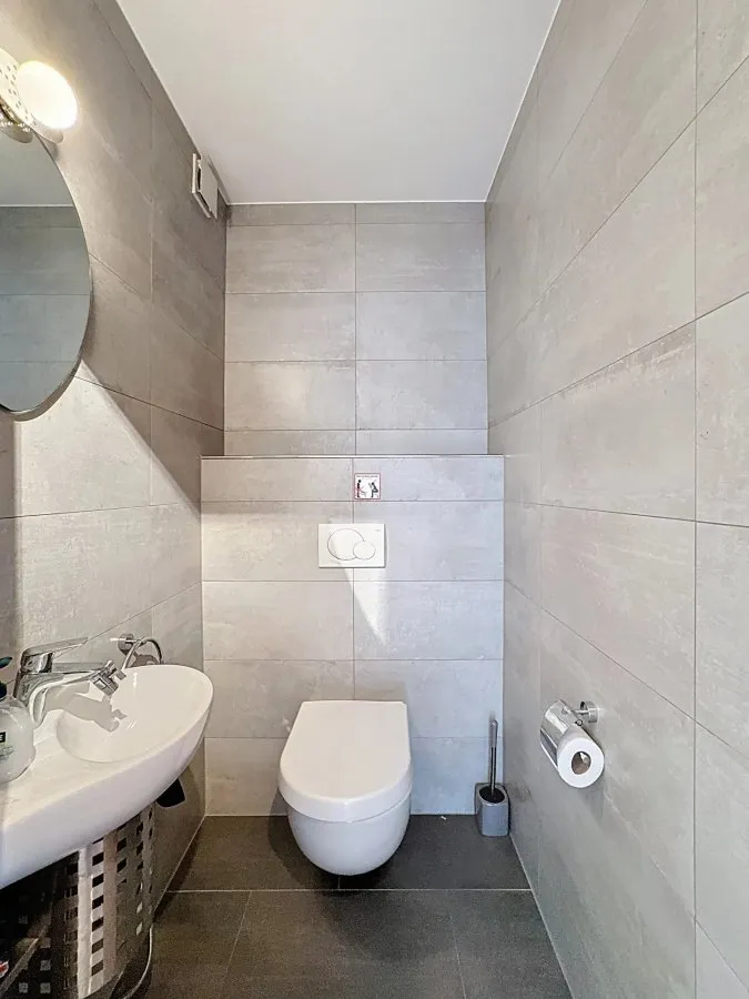 Salles de bain - Appartement Moderne avec Balcons à Grevenmacher