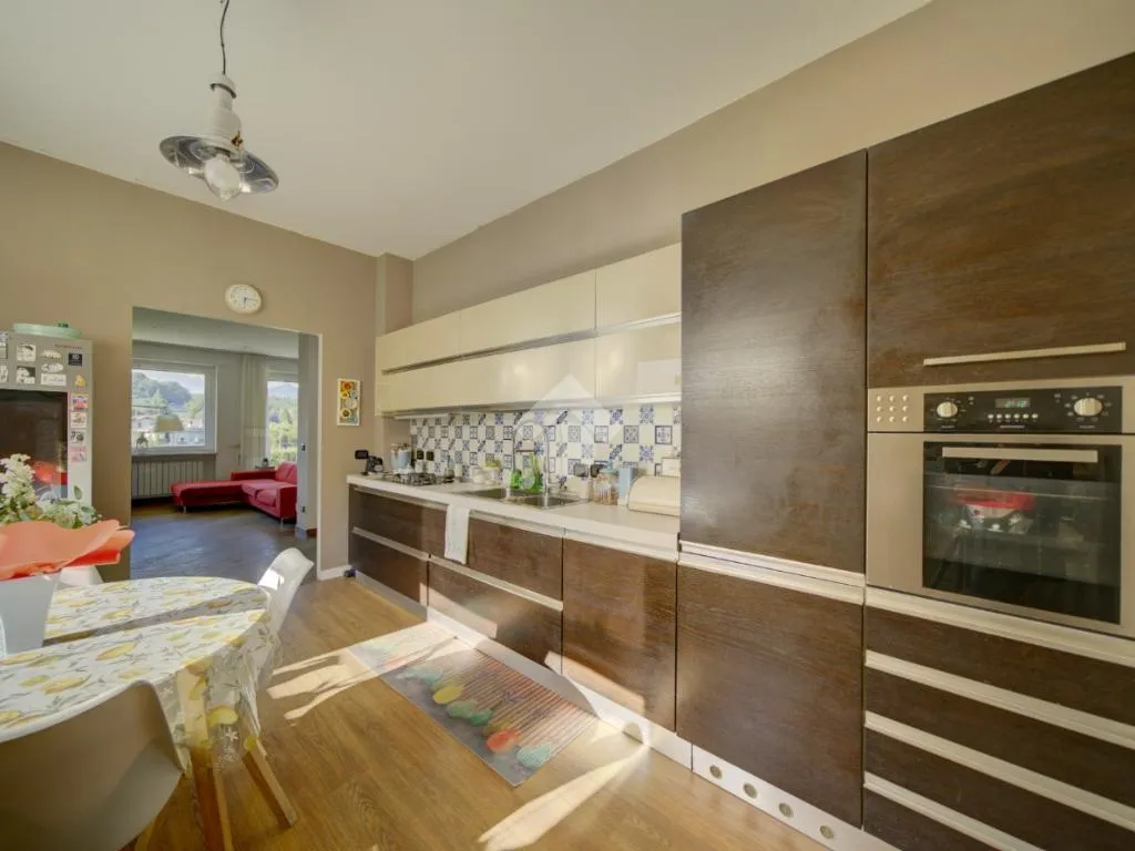 Cuisine - Panoramic Villa with Pool in Reano