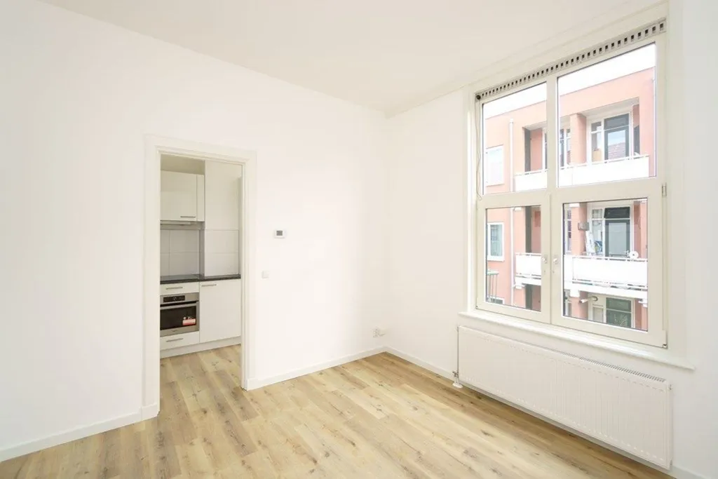 Pièces - Bright Four-Room Apartment near De Fahrenheit, The Hague