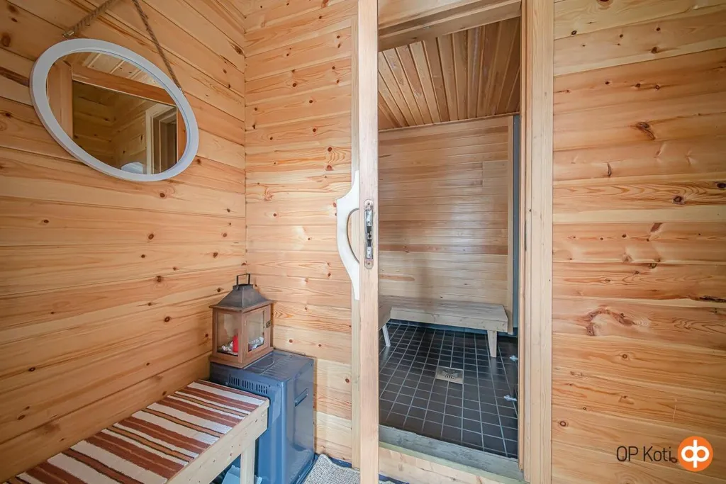 Toad - Wooden Cottage with Sauna by Muoniojoki