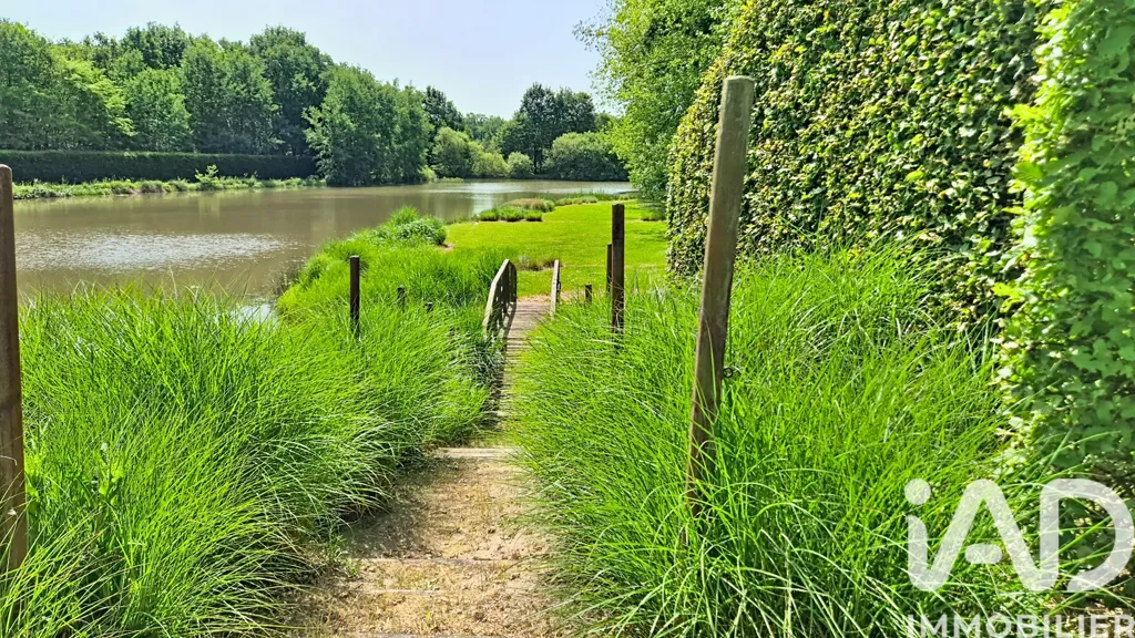 Aed - Architectural House with Private Lake in Combreux