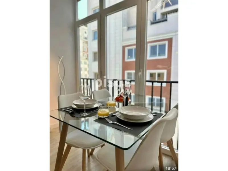Söögituba - Apartment with Air Conditioning in Madrid Centre