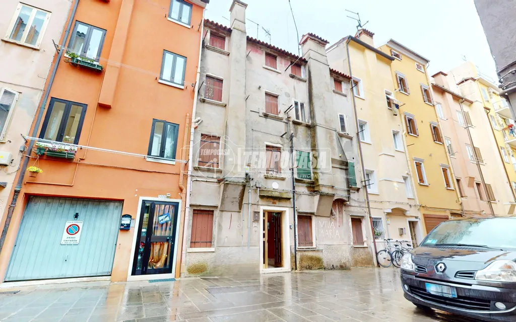 Välivaade - Terraced House with Potential in Chioggia