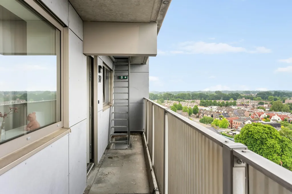 Balcon - Galerijflat with City View in Enschede
