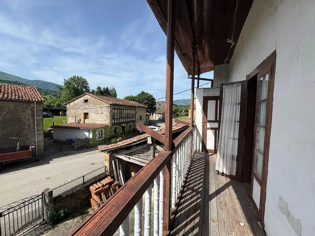Rõdu - Traditional House with South View in Silio, Cantabria