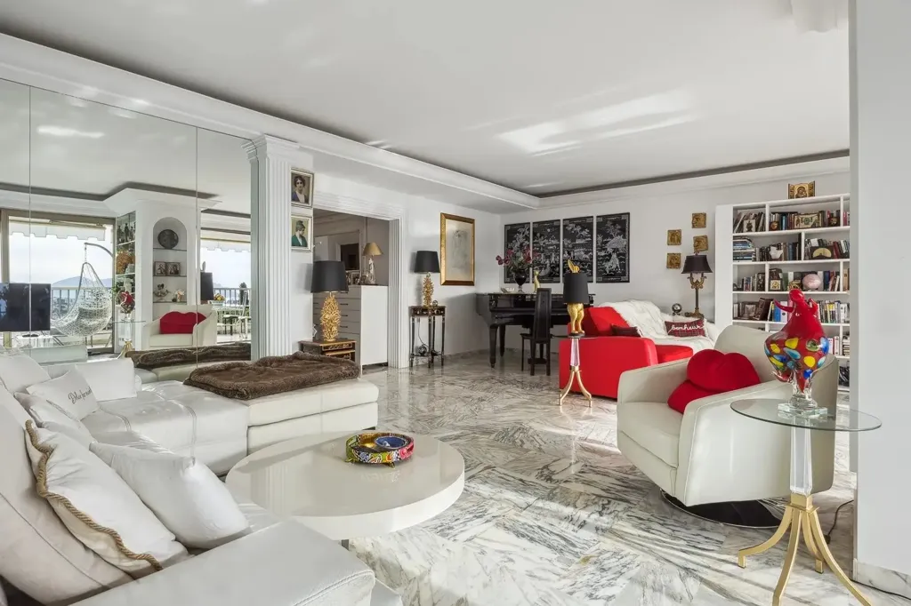Séjour - Appartement Luxueux avec Vue Mer à Cannes