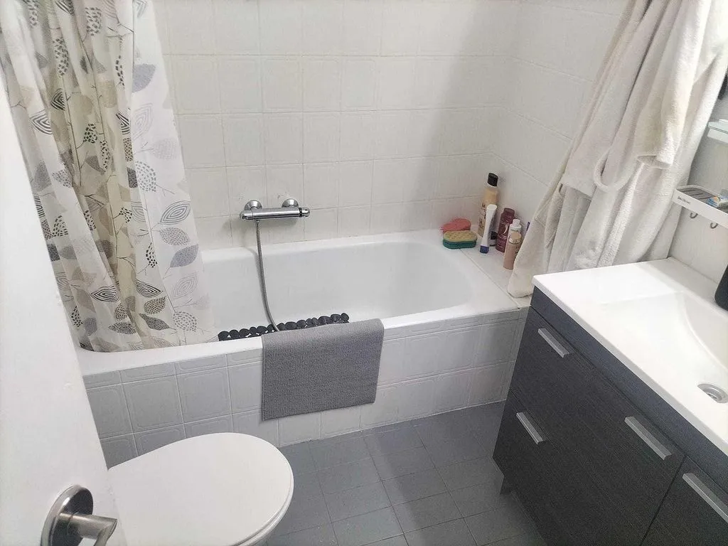 Salles de bain - Furnished Flat with Garage in Calaceite