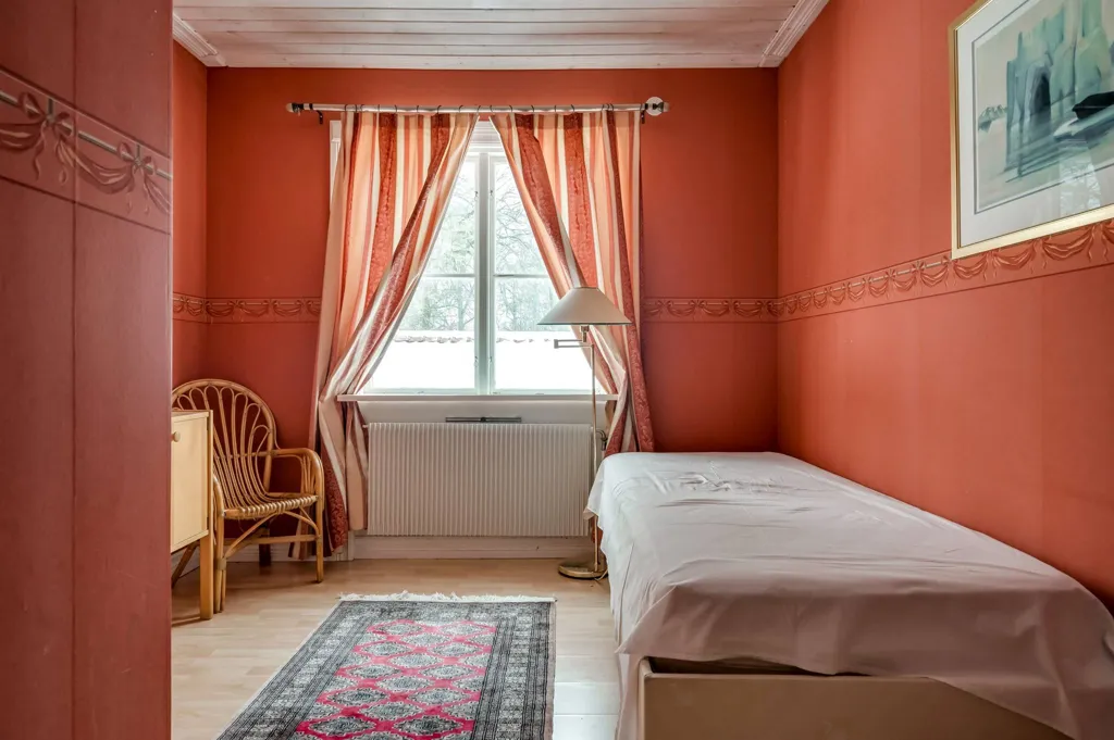 Magamistoad - Multi-Use Property with Historic Charm in Borgvik