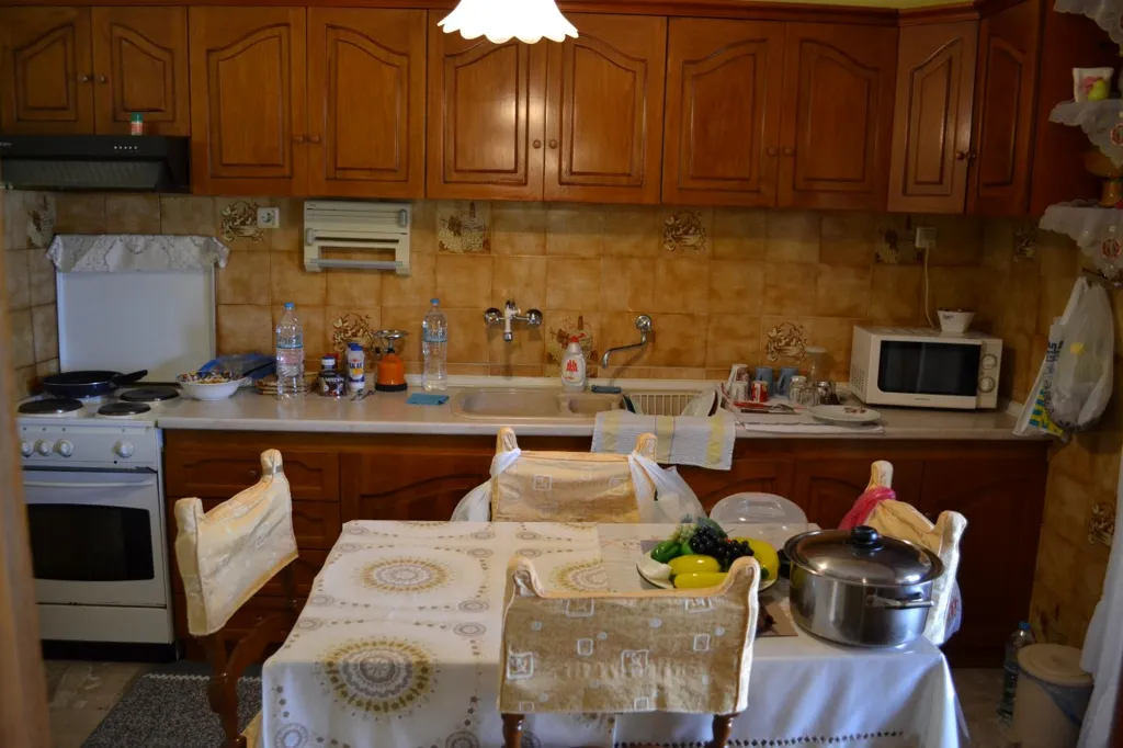 Cuisine - Detached House with City View in Chalkidiki