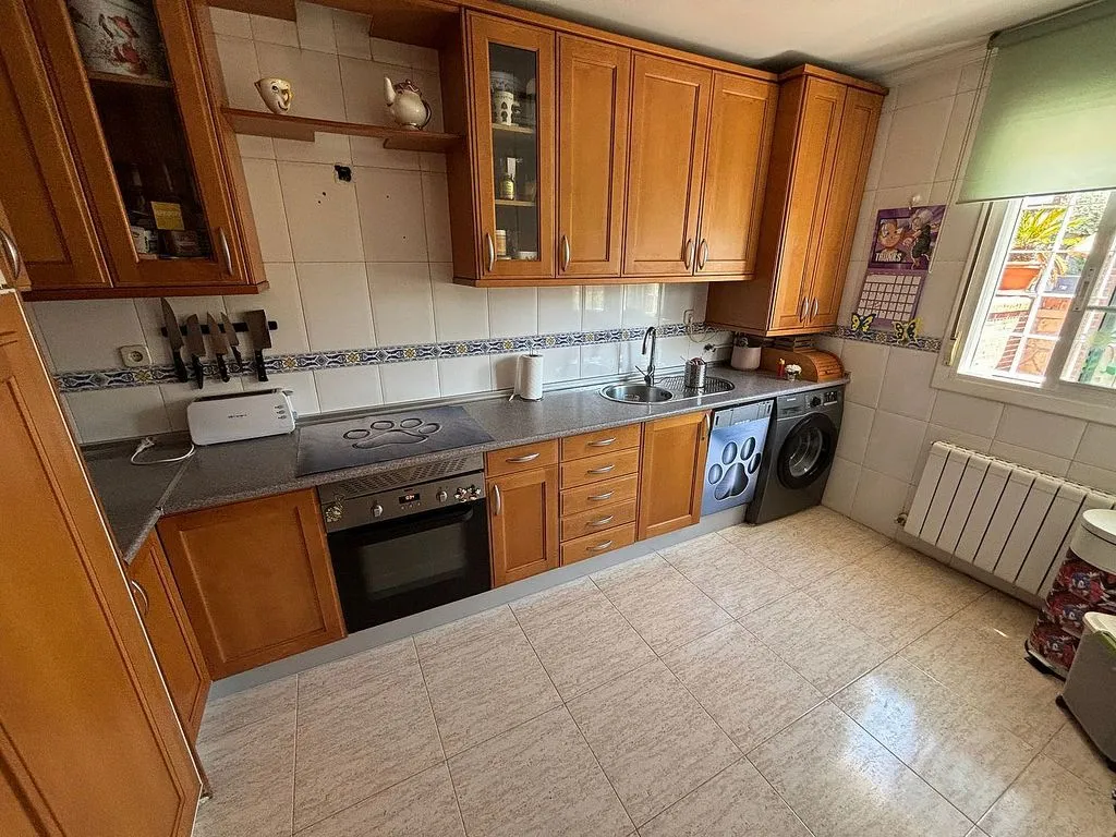 Cuisine - Pared Chalet with Pool in Belvalle