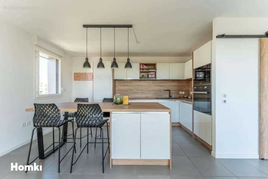 Cuisine - Duplex avec Terrasse et Vue Lac à Bordeaux