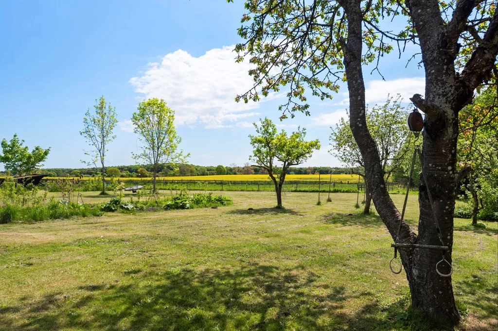 Garden - Villa with Extensive Grounds in Tessebølle