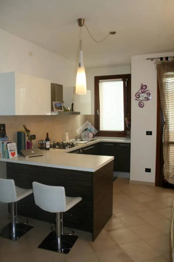 Köök - Modern Flat with Balcony in Cento