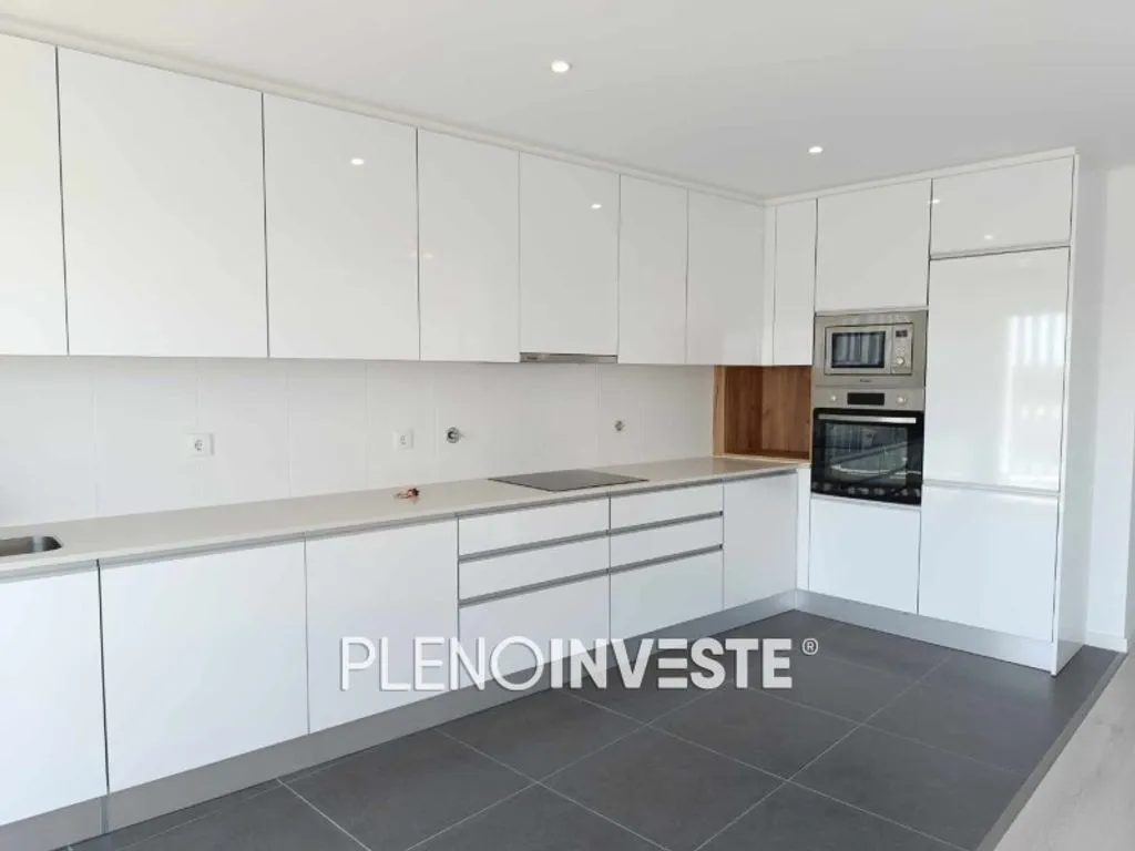 Köök - New Duplex with Panoramic View in Seixal
