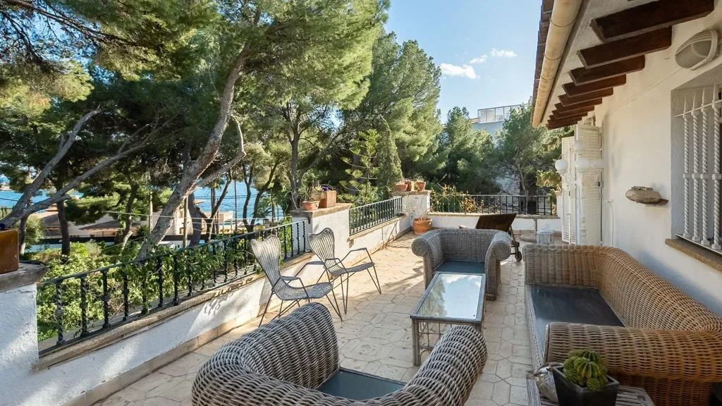 Terrasse - Mallorcan-Style Villa with Pool in Bendinat