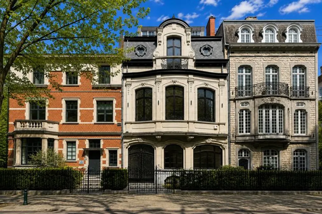 Extérieur - Maison Beaux-Arts avec Terrasse à Ixelles