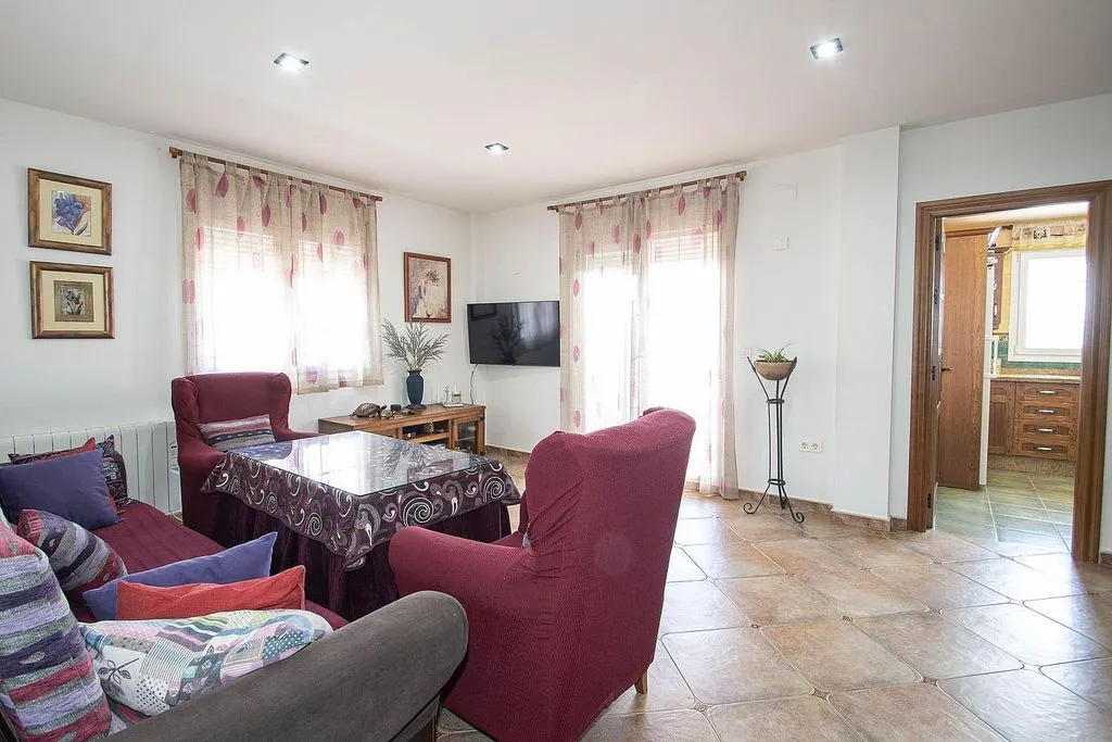 Elutuba - Chalet with Pool and Terrace in Nívar