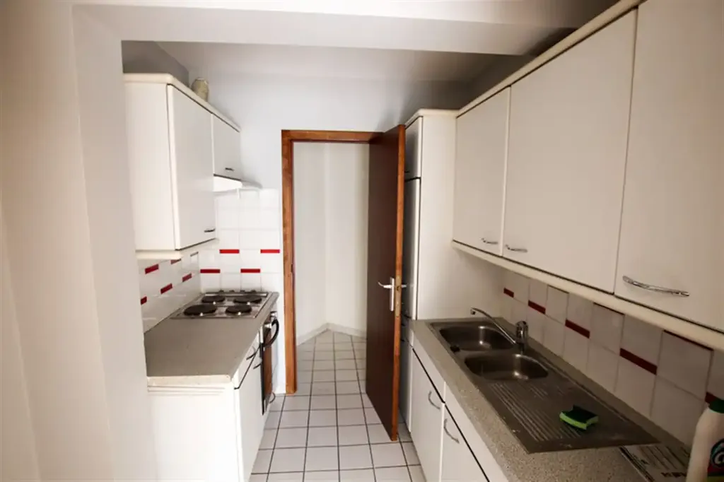 Cuisine - Appartement avec Balcon Sud près du Centre de Tervuren