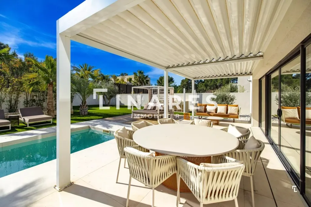 Piscine - Villa d'Architecte avec Piscine au 9ème Arrondissement de Marseille