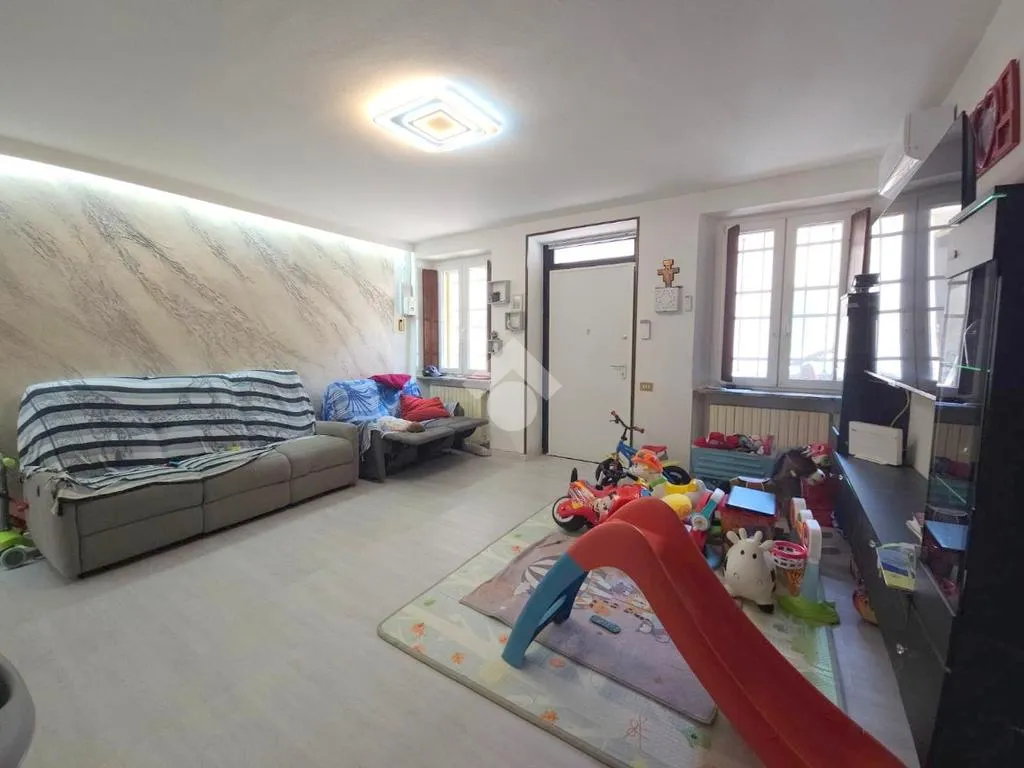 Elutuba - Spacious Independent House in Goito