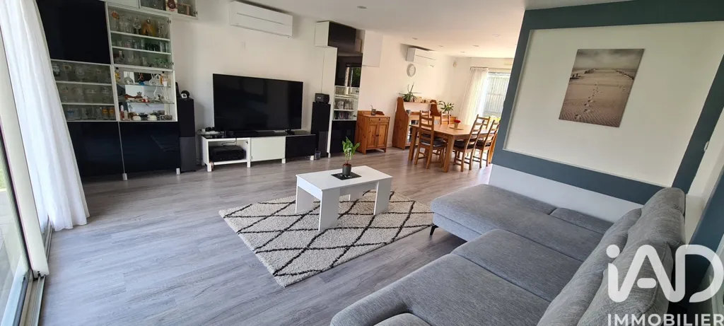 Séjour - Maison Indépendante avec Piscine à Vémars