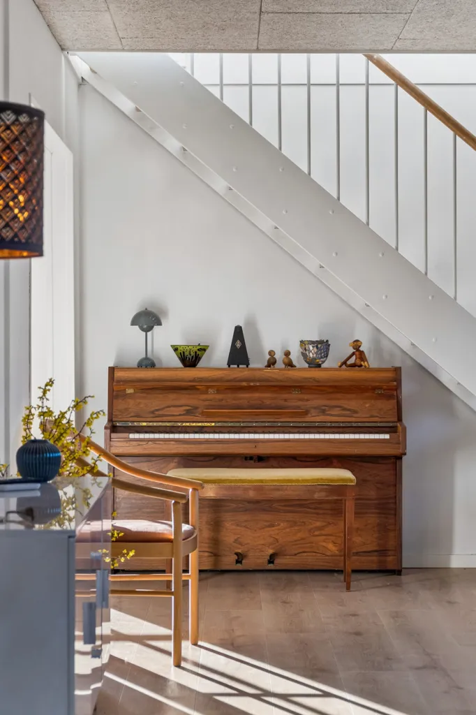 Pièces - Modernised Villa with Open View in Højby