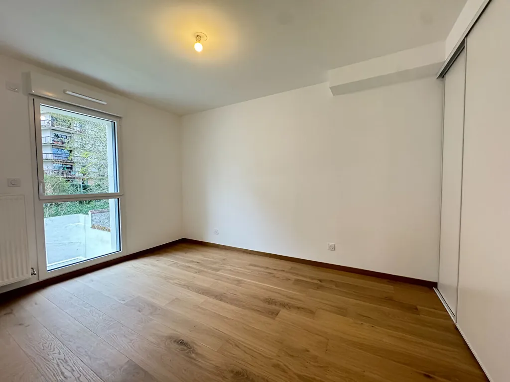 Pièces - Appartement Neuf avec Balcon à Orléans