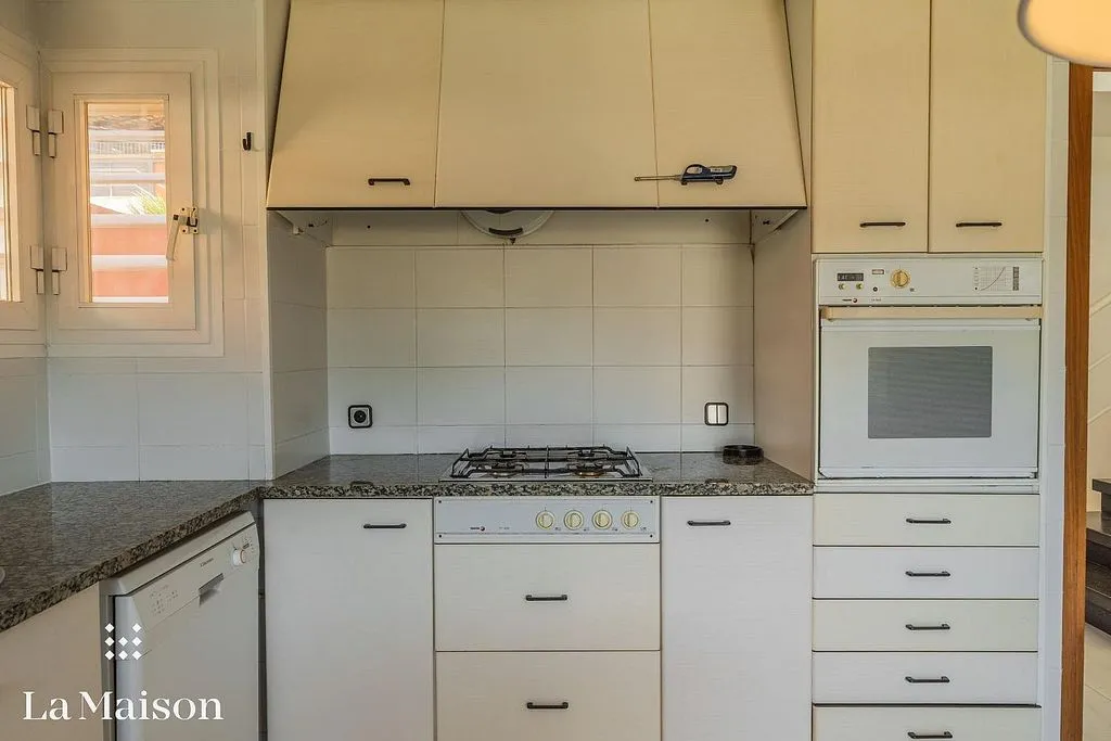 Kitchen - Luxury House with Pool in Arenys de Munt