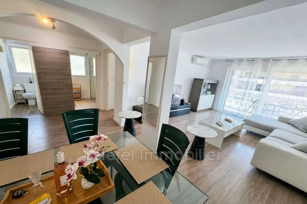 Sala da pranzo - 3-Bedroom Apartment with Sea View in Cannes