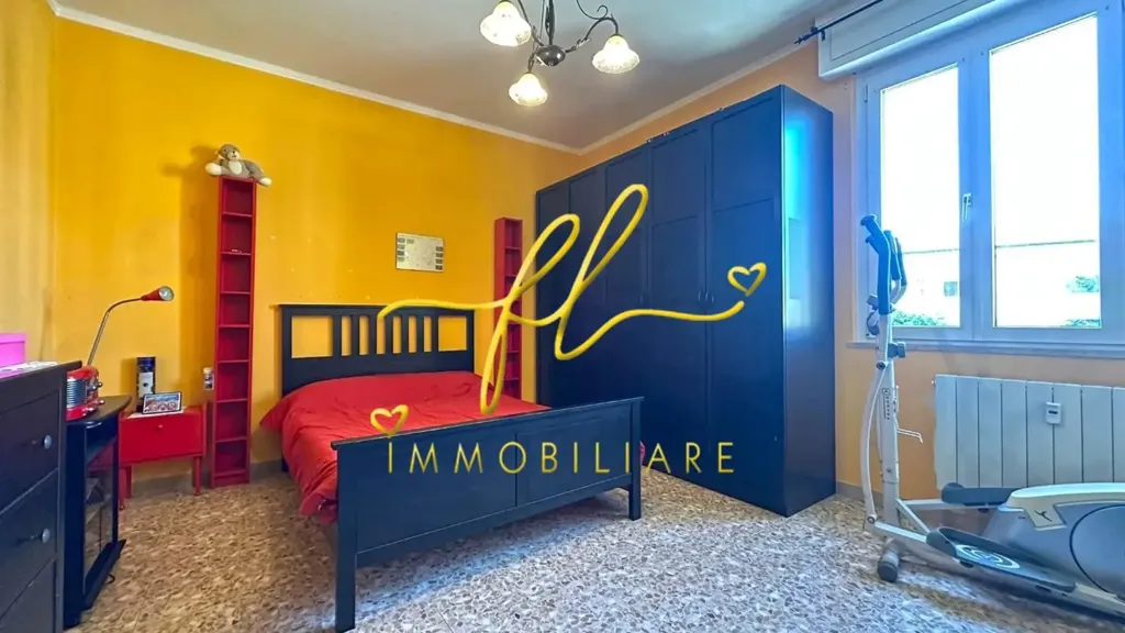 Camere da letto - Apartment with Triple Exposure in Cecina