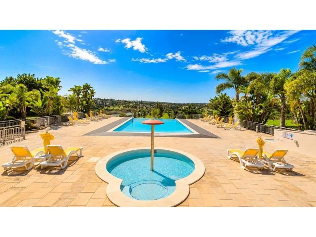 Bassein - Luxury Villa with Golf Views in Lagoa