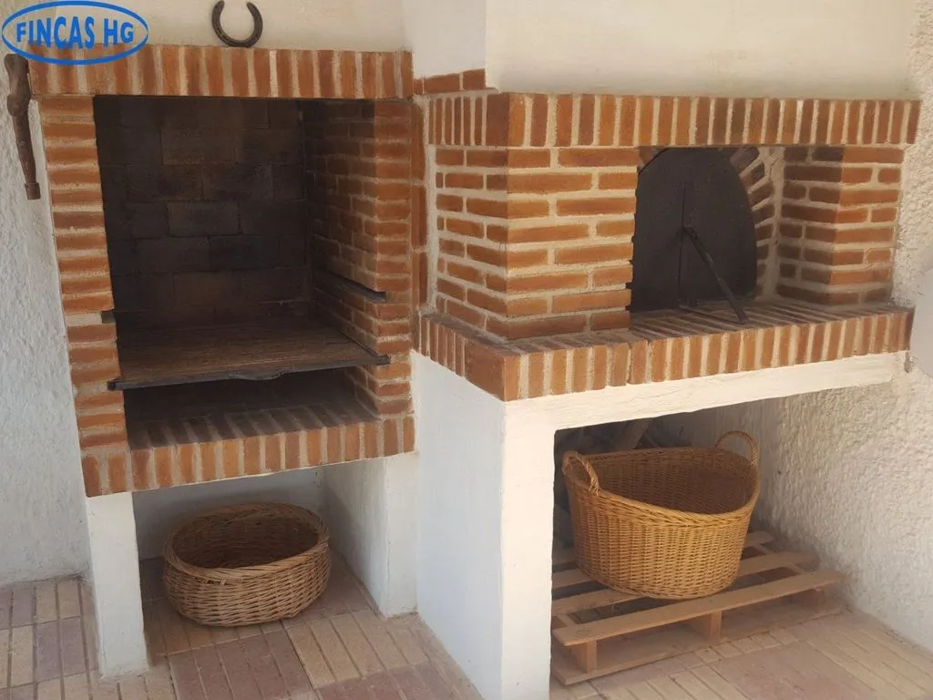 Pièces - Luxury Villa with Pool in Alicante