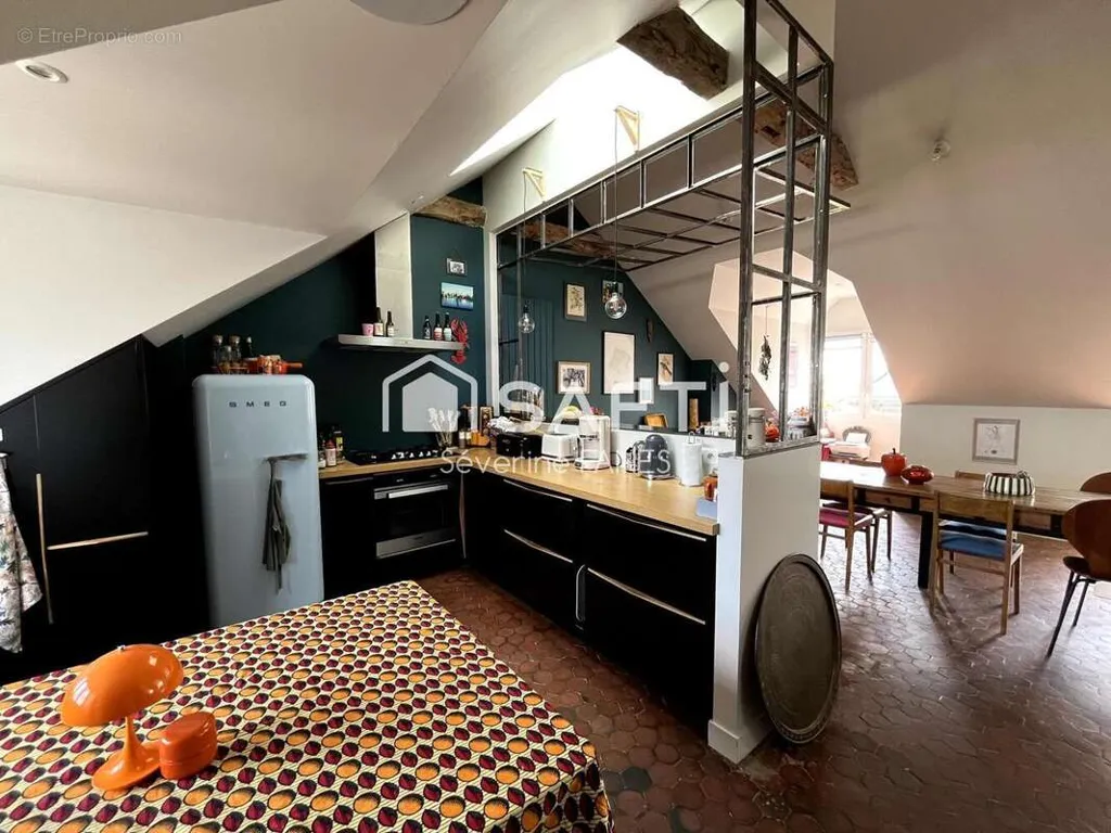 Köök - Loft-Style Apartment with Cathedral Ceiling in Rouen