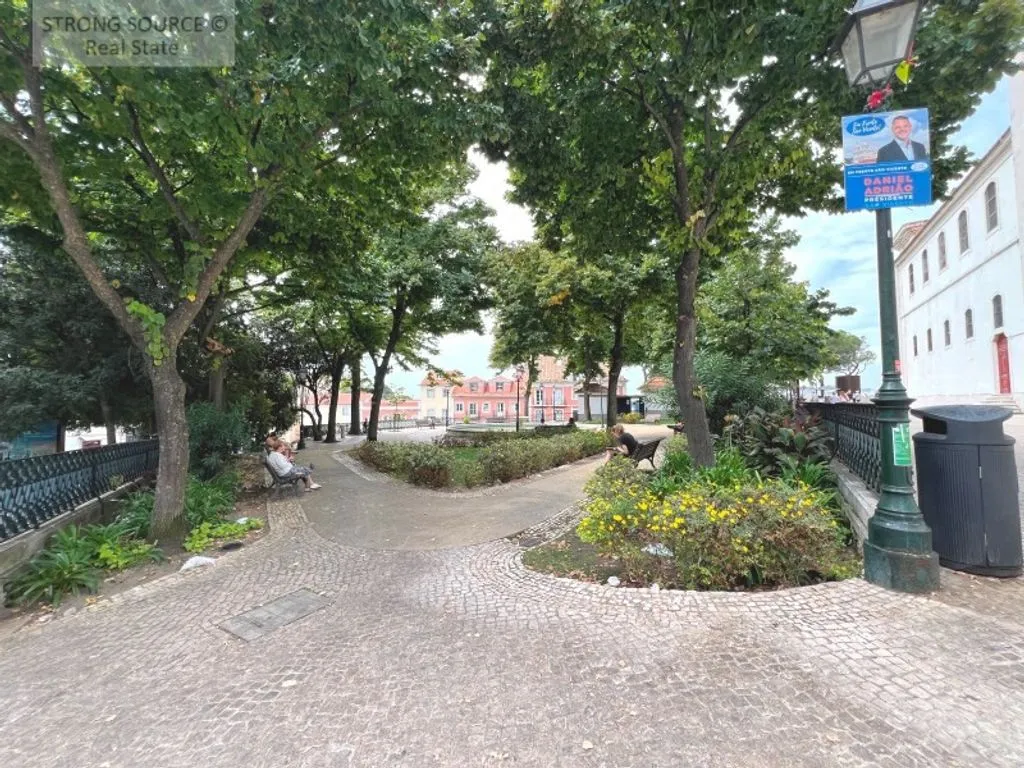 Luxury Apartments with River View in Graca, Lisbon