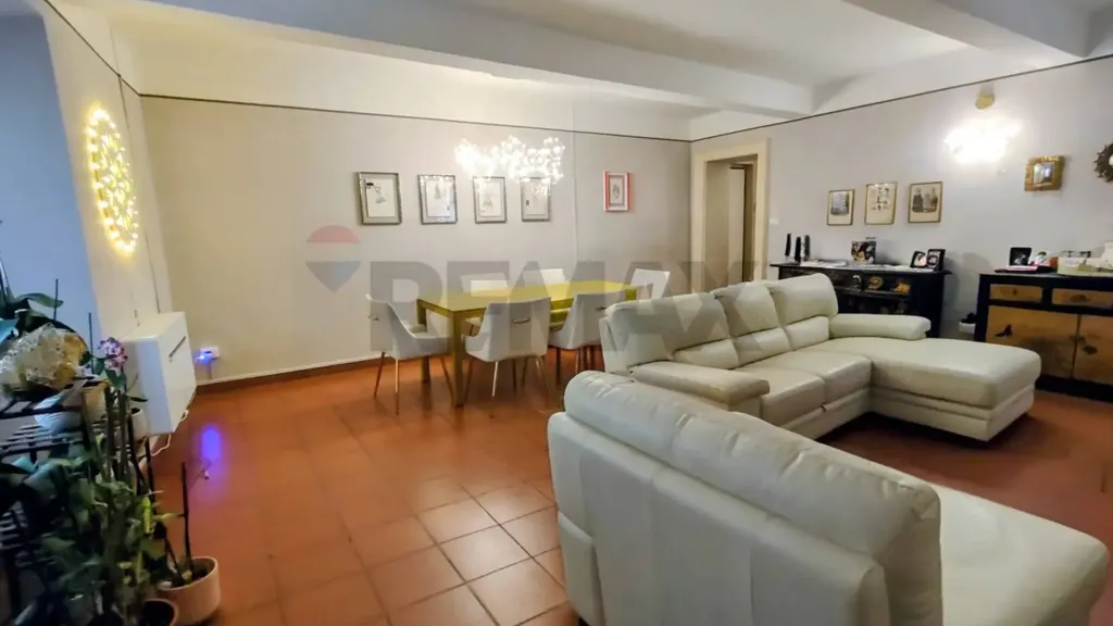 Séjour - Historic Apartment with Courtyard in Pavia