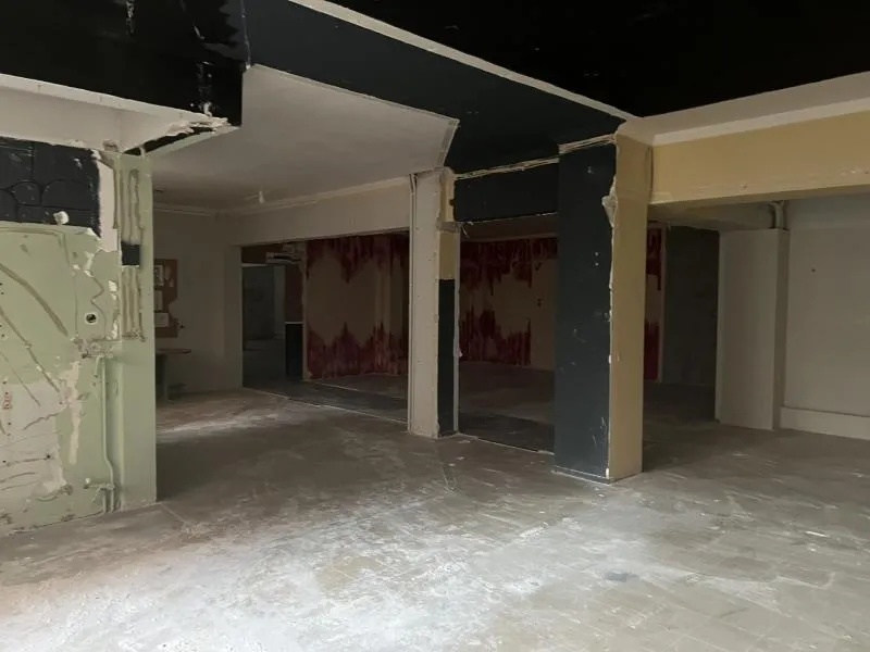 Pièces - Office Space in Central Serres