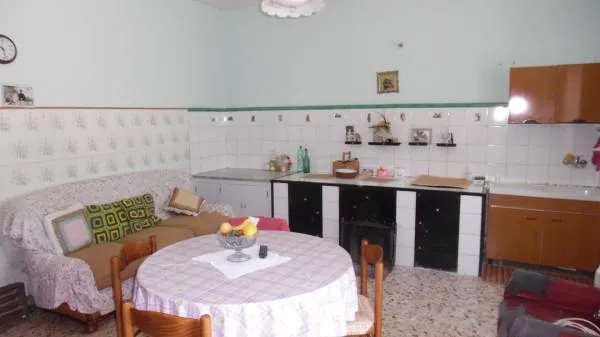 Dining Room - Rustic Property with Large Garden in Sant'Angelo Dei Lombardi