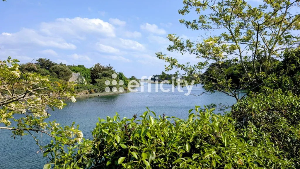 Character House with River View in Etel