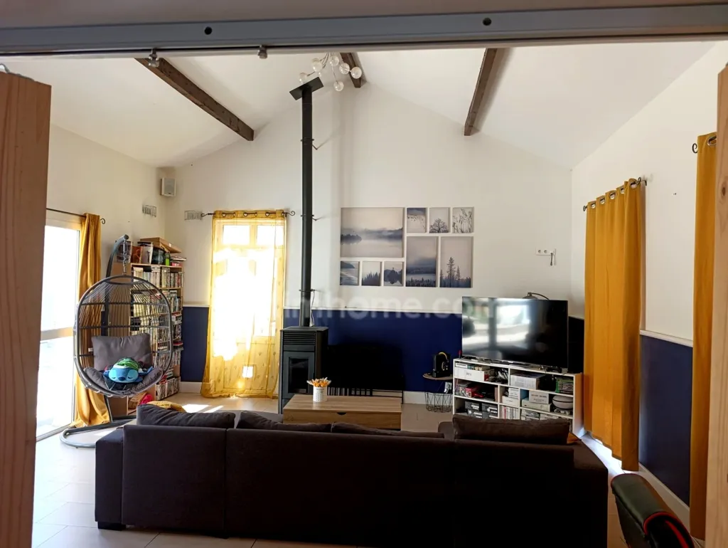 Elutuba - Atypical House with Studio in Village Centre