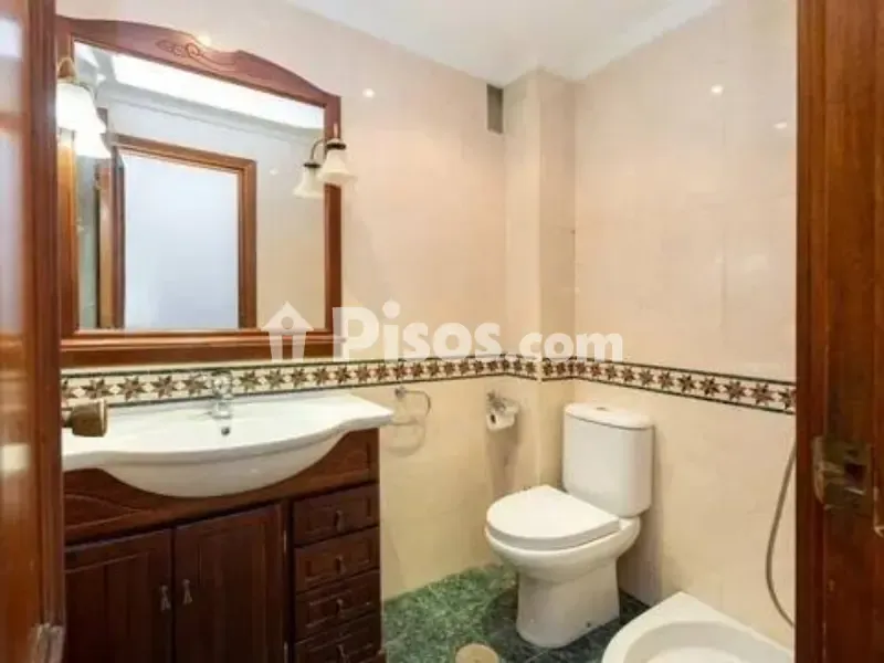 Bagni - Student Flat with Balcony in Pedro Antonio de Alarcón