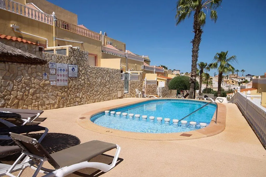 Piscina - Semi-Detached House with Pool in Bosque de las Lomas